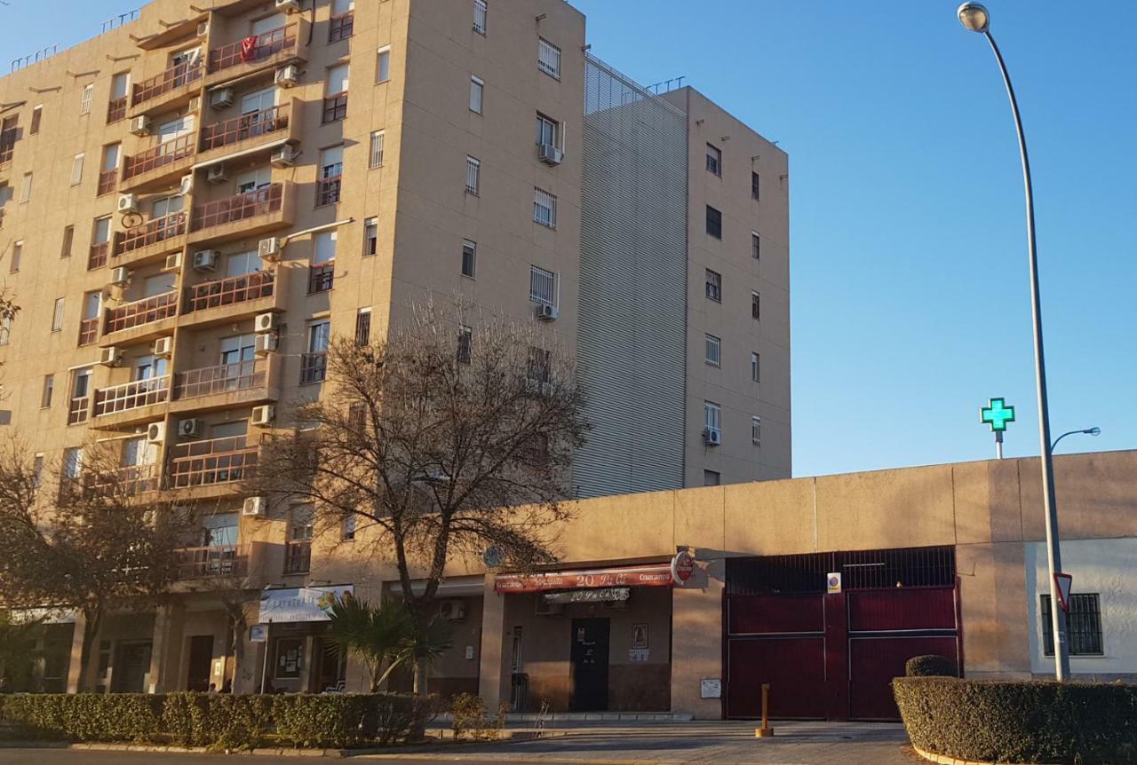 Apartamento Frente A Palacio De Congresos Sevilla Eksteriør billede